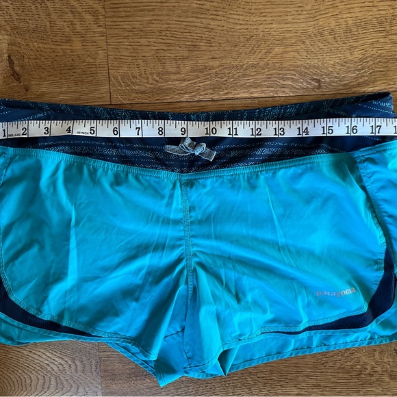 Patagonia Women's Running Shorts, 2.5” inseam, like new - Picture 10 of 12
